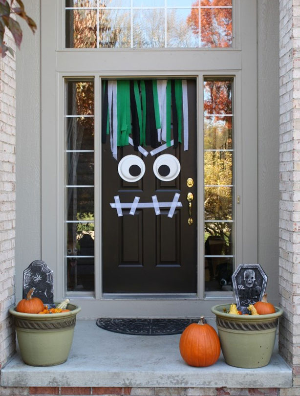 Monster door