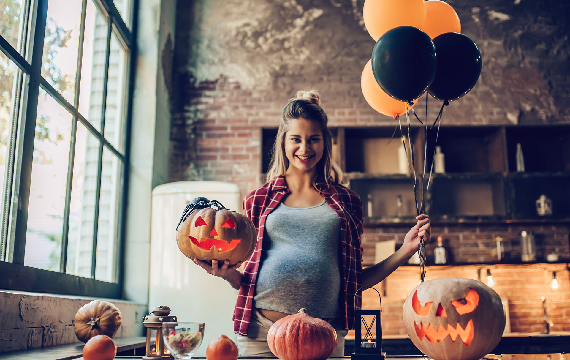 16 of the BEST pregnant Halloween costumes we've ever seen