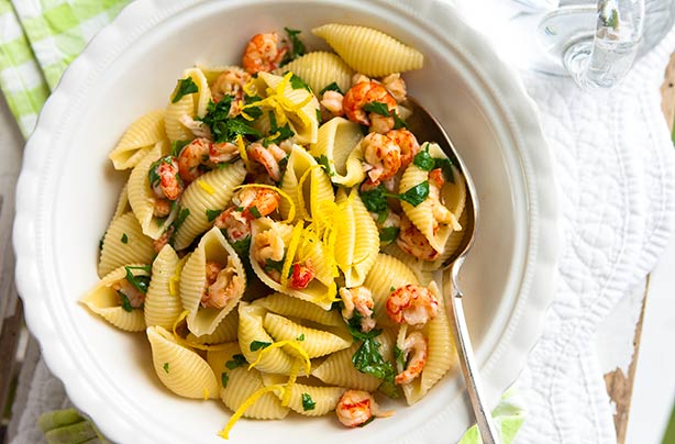 Pasta shells with crayfish