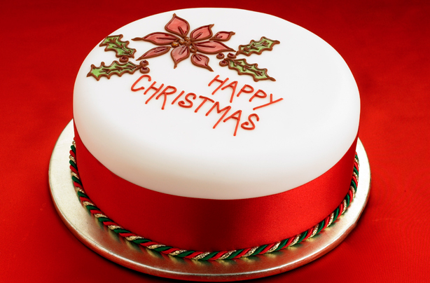 Classic chic Christmas cake