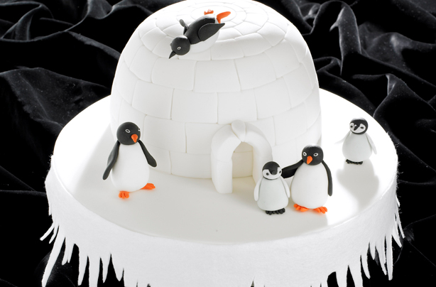 Coolest igloo Christmas cake