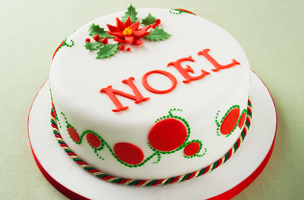 Poinsettia design Christmas cake