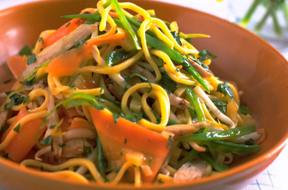 Side: Peanut chicken noodle salad