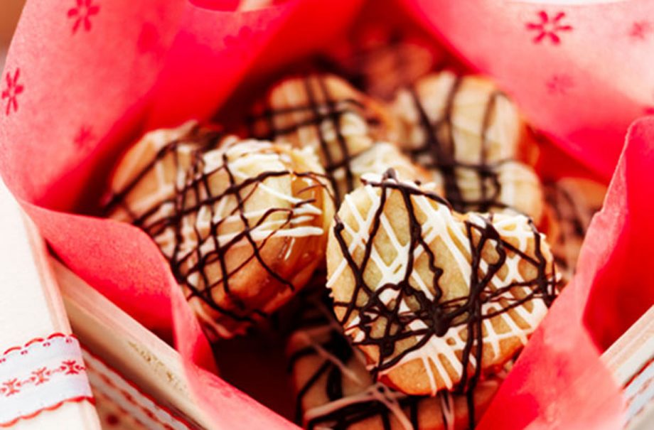 Loveheart millionaire’s shortbreads