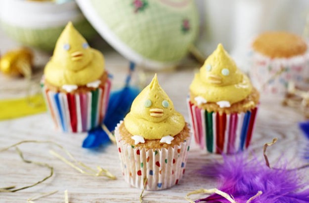 Mini Easter chick cupcakes