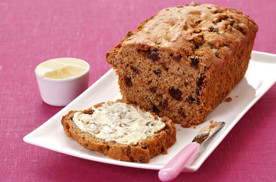 Gluten-free spiced fruit teabread