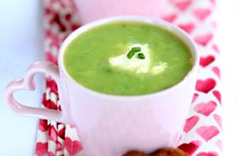 Pea and roasted garlic soup