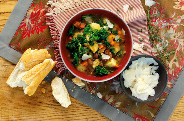 Borlotti bean and kale soup