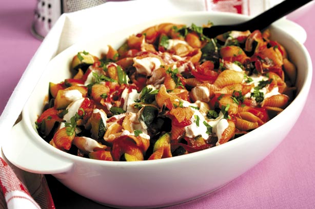 Courgette pasta bake