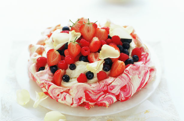 Summer dessert recipes: The perfect pavlova