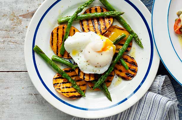 Asparagus, sweet potato topped with a poached egg