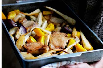 Autumn pork roast with parsnips and pears