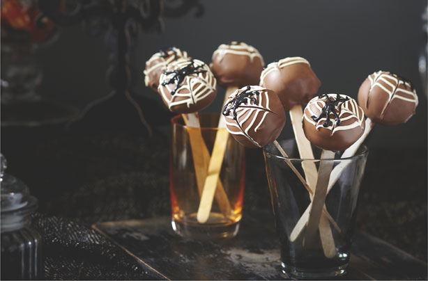 Halloween treats: Halloween cake pops