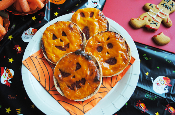 Halloween-recipes-cheesey-muffins