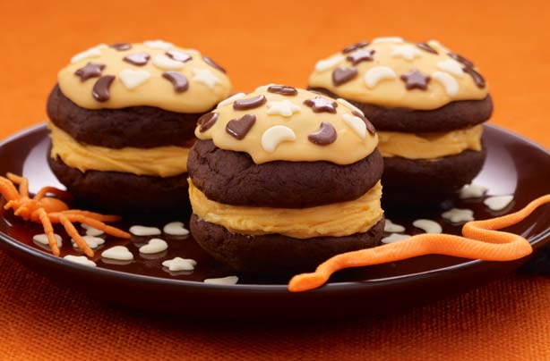 Halloween orange whoopie pies recipe