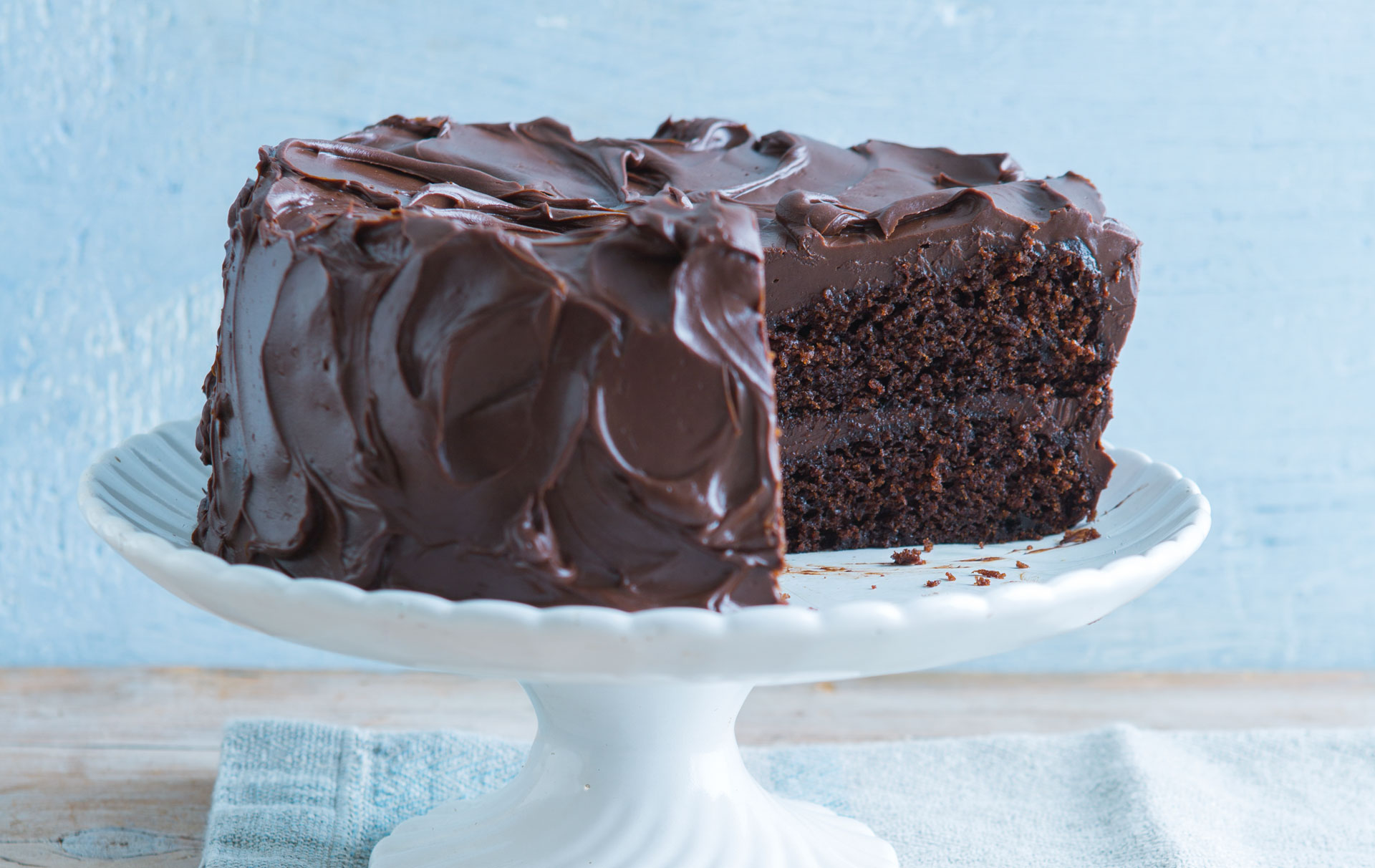 chocolate-sponge-cake-dessert-recipes-goodtoknow