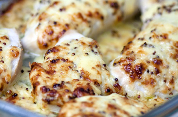 Chicken in cheese and mustard sauce