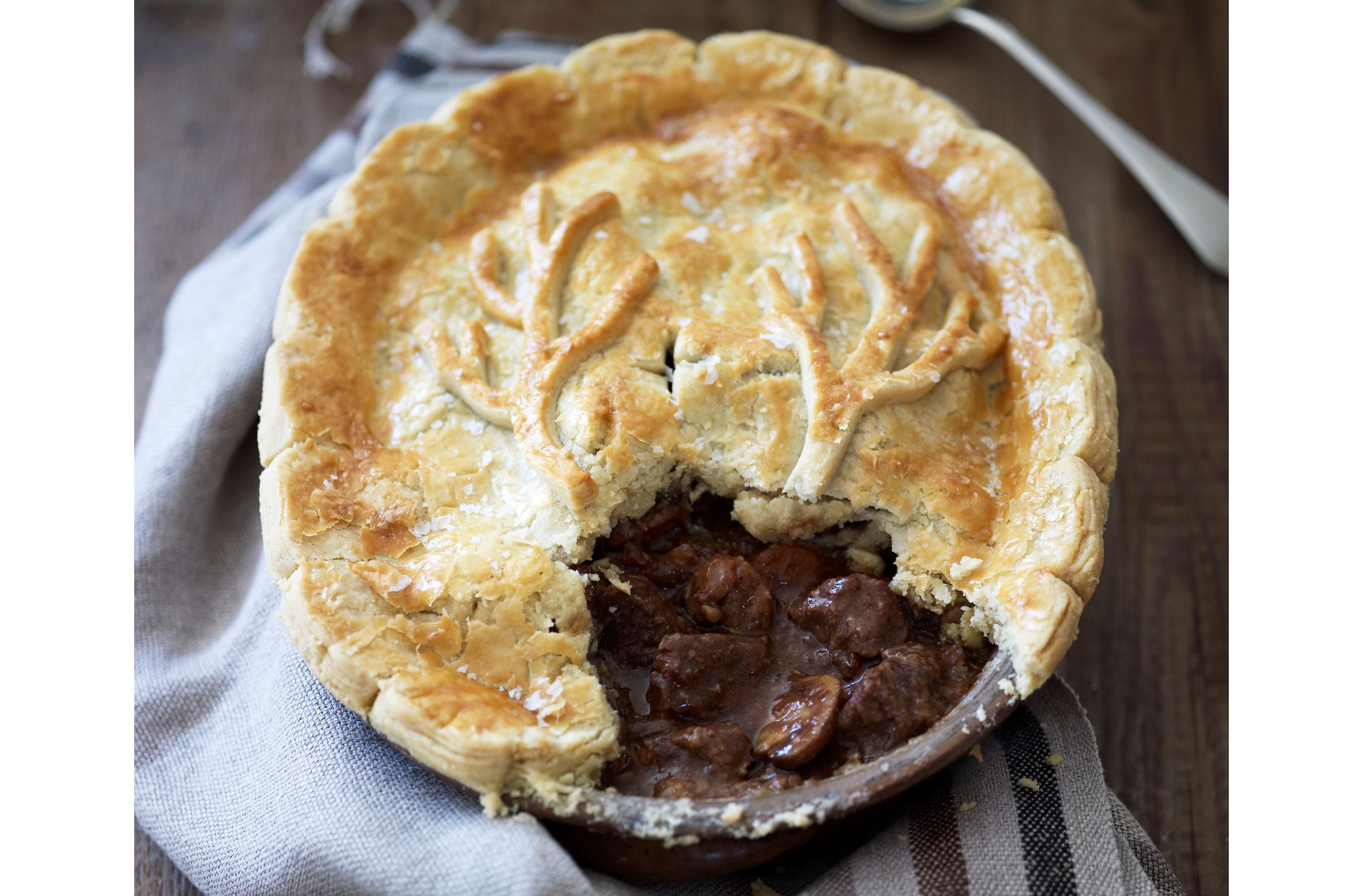 Chestnut Bourguignon pie