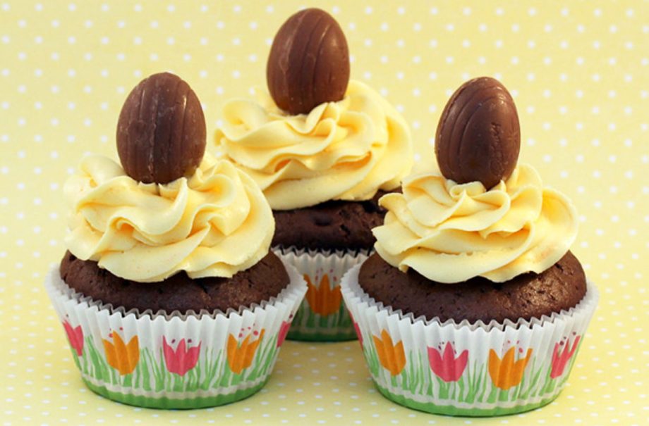 Creme egg cupcakes
