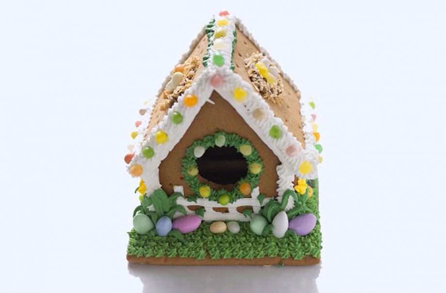 Easter gingerbread cottage