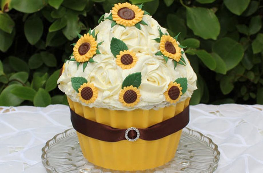 Lemon giant cupcake