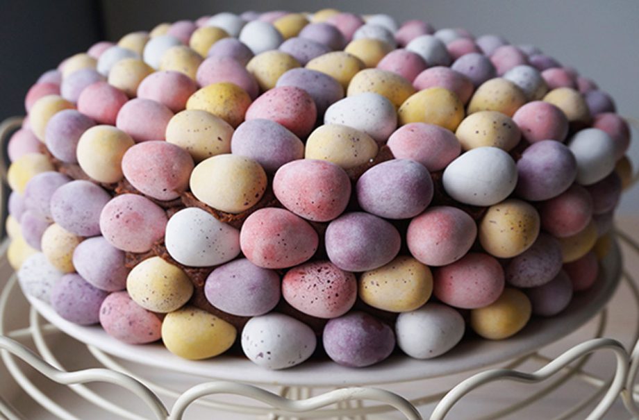 Mini Eggs cake
