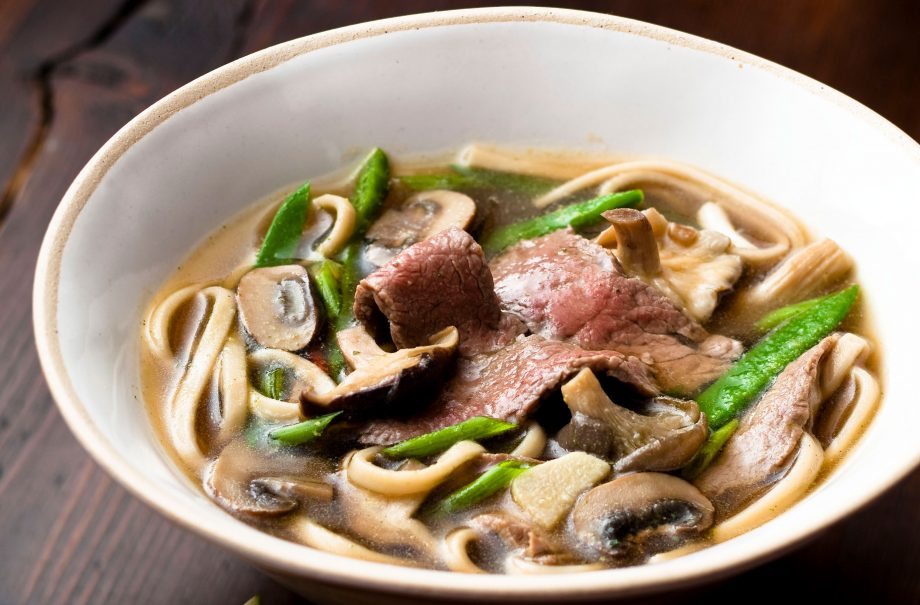 Meals under 300 calories: Japanese broth with udon noodles