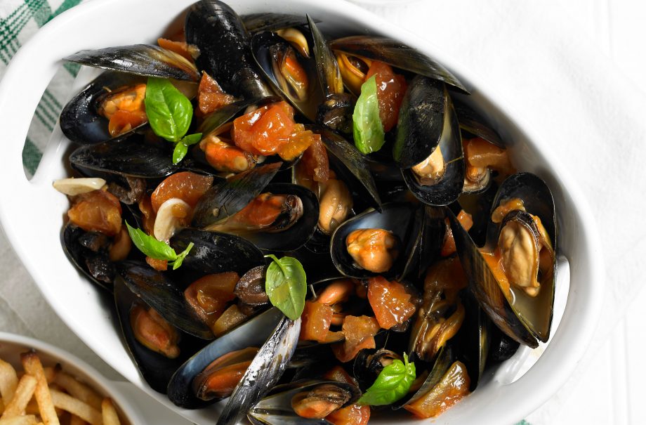 Meals under 300 calories: One-pot Italian-style mussels