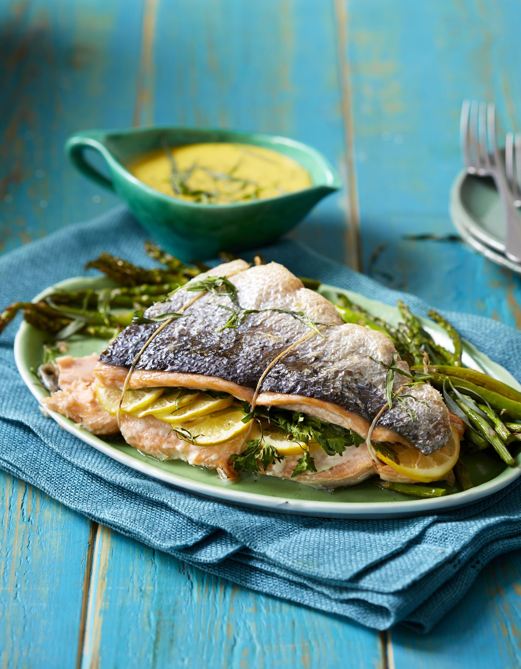 Salmon And Asparagus With Tarragon Hollandaise Dinner Recipes