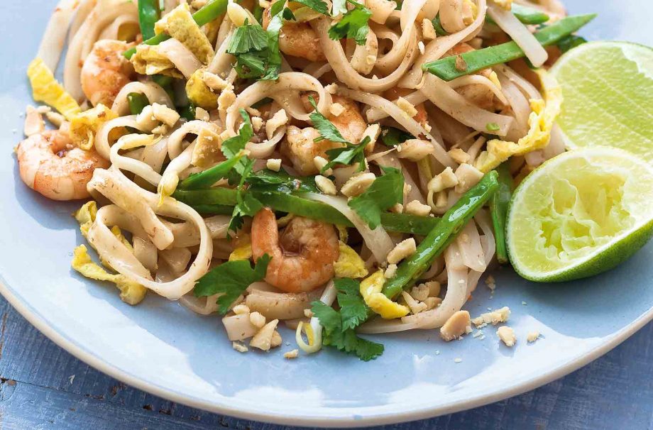 600 calorie meals Prawn pad Thai