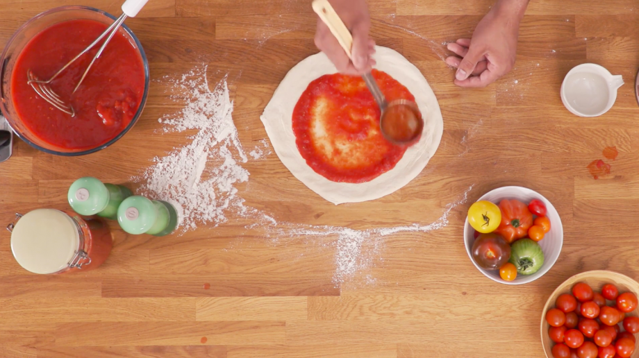 How to make pizza sauce