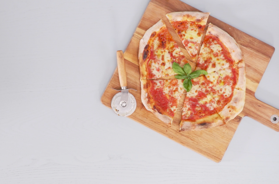 How to make sourdough pizza