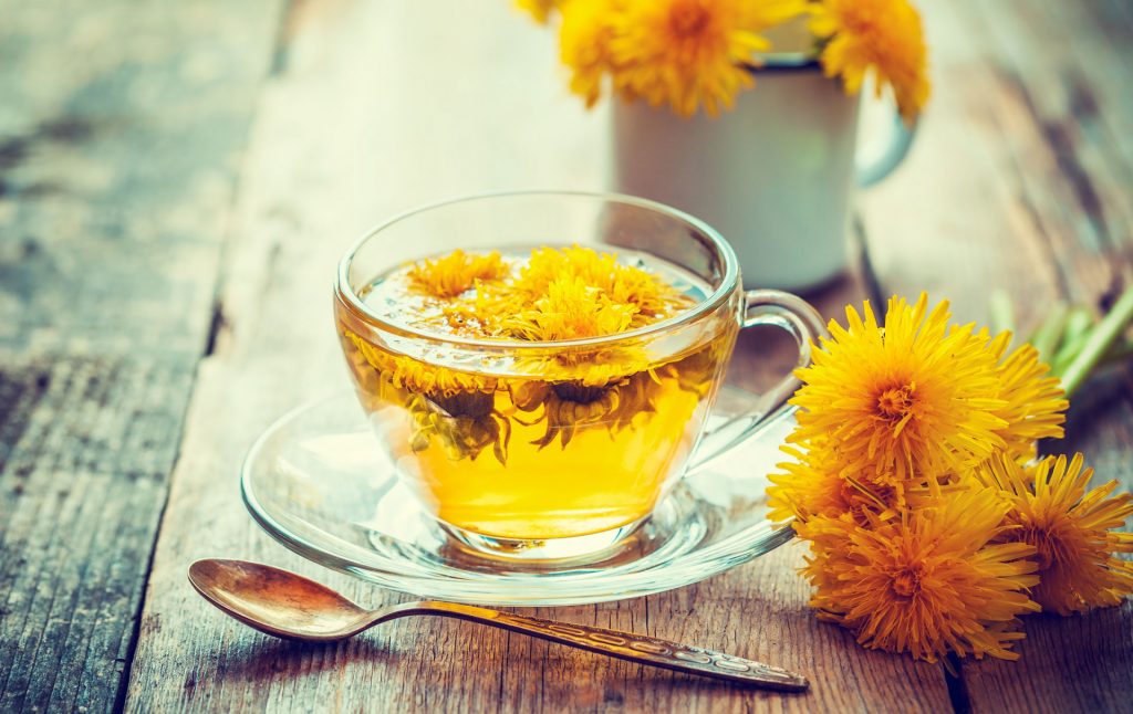 Natural remedies for bloating- dandelion tea