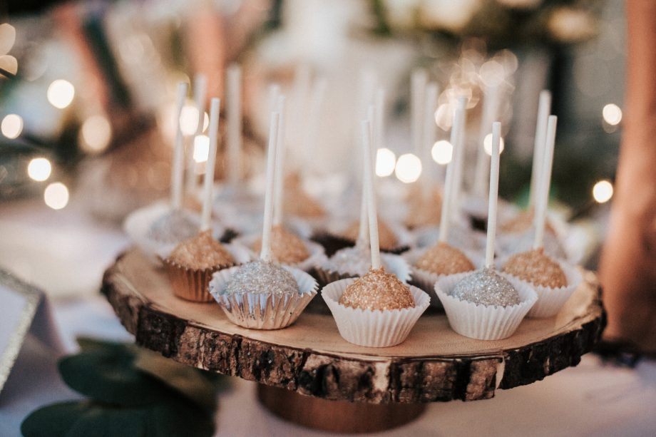 festive party cake pops