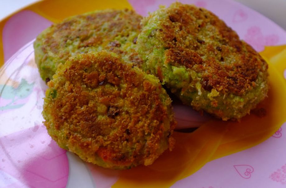 Baby-friendly tuna fish cakes