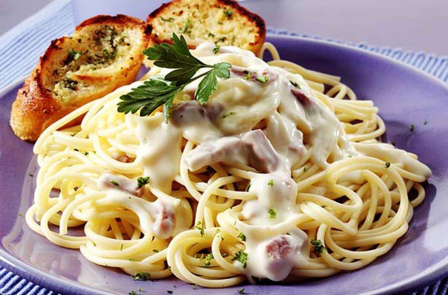 Bacon and cheese pasta