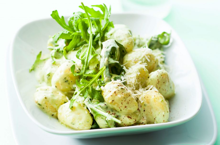 Cheesy pesto gnochhi