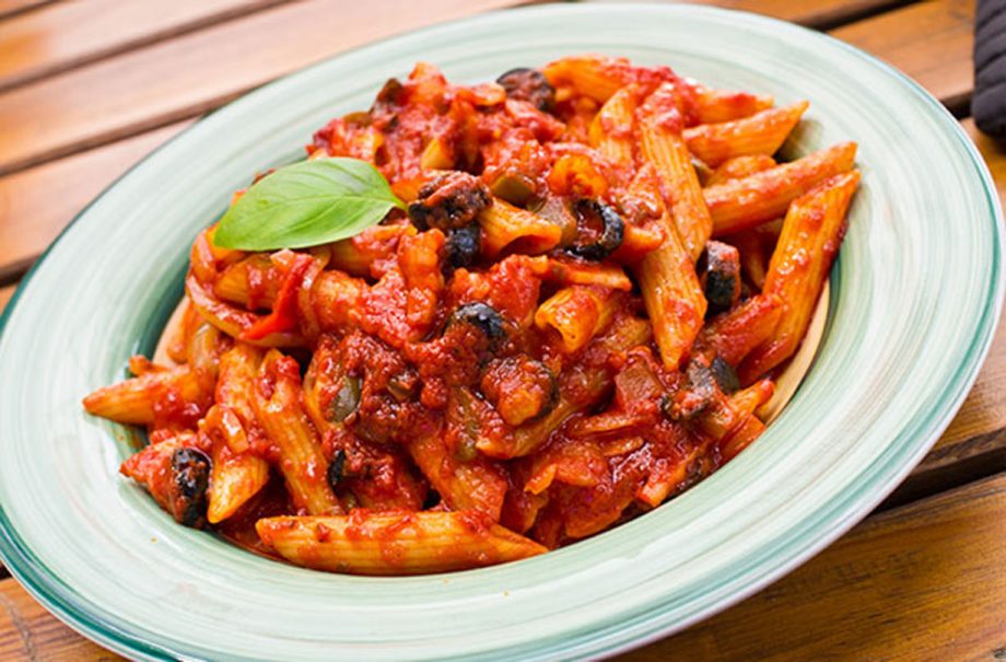 Penne pasta arrabiatta