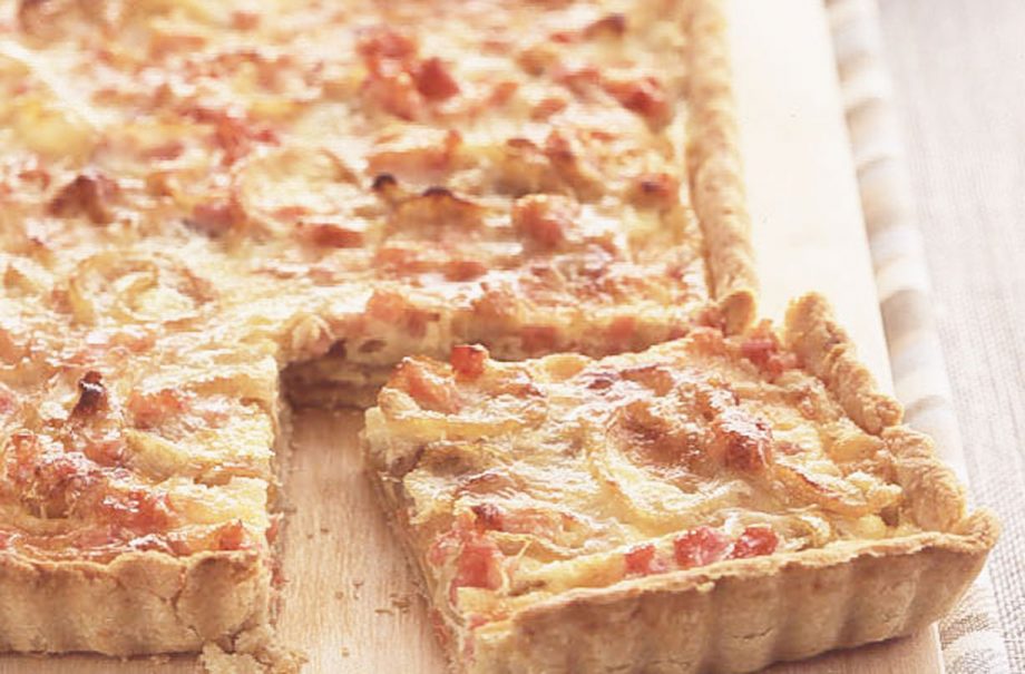 Smoked bacon and onion tart