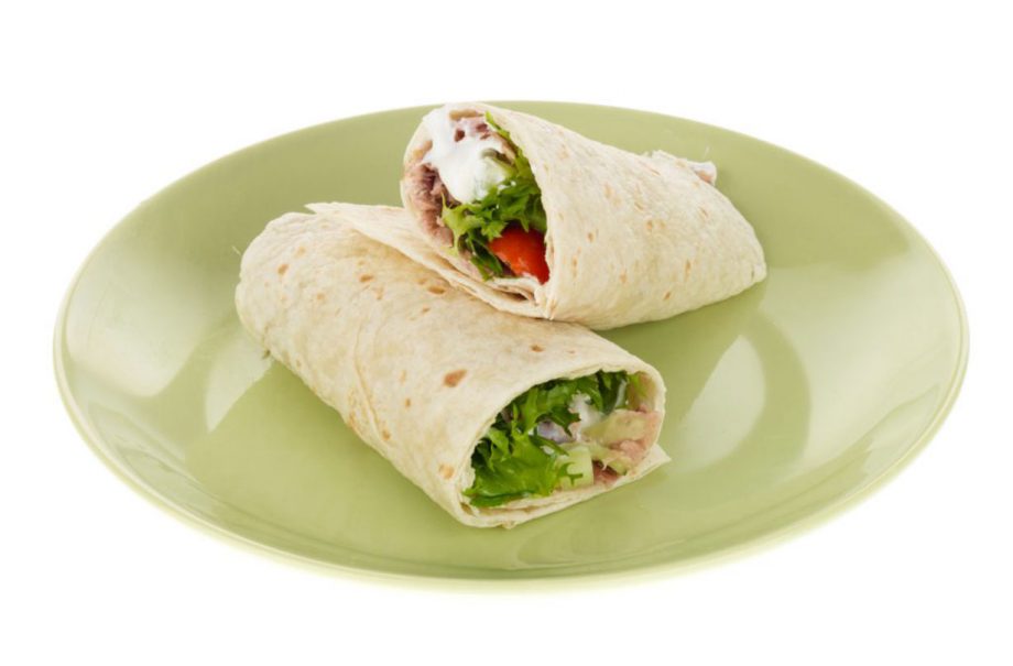 Tuna and lemon mayonnaise wraps