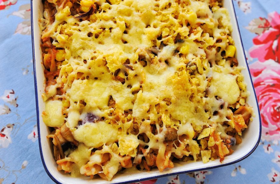 Tuna pasta bake