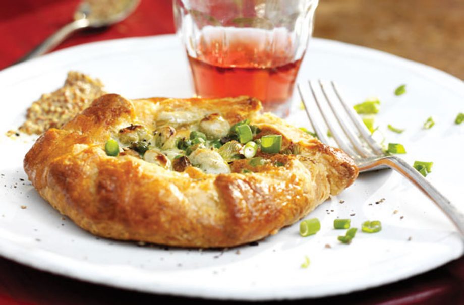 Vegetarian bean and pea pies