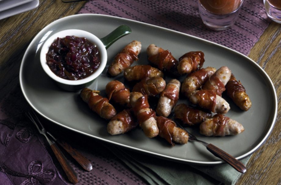 Christmas buffet ideas_pigs in blankets