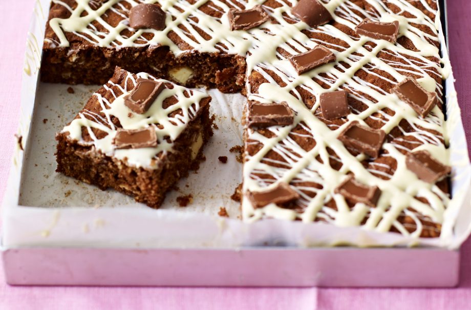 Chewy chocolate oat squares