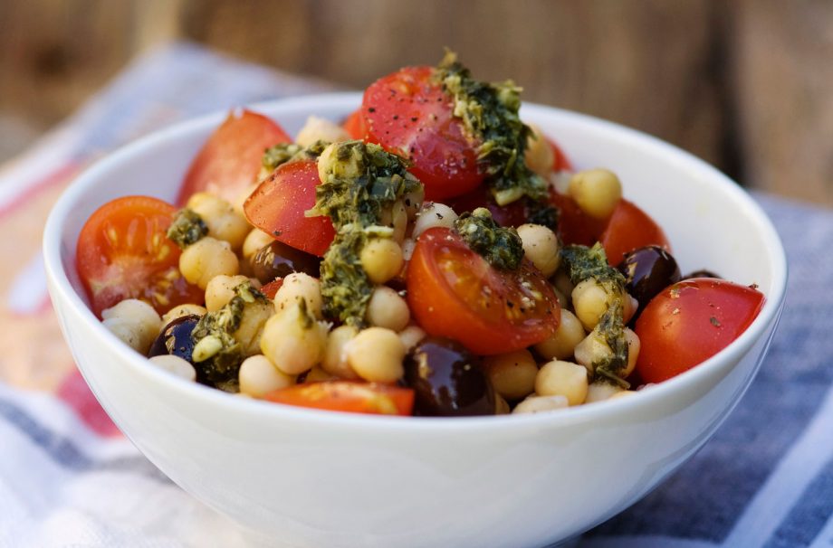 Chickpea pesto salad