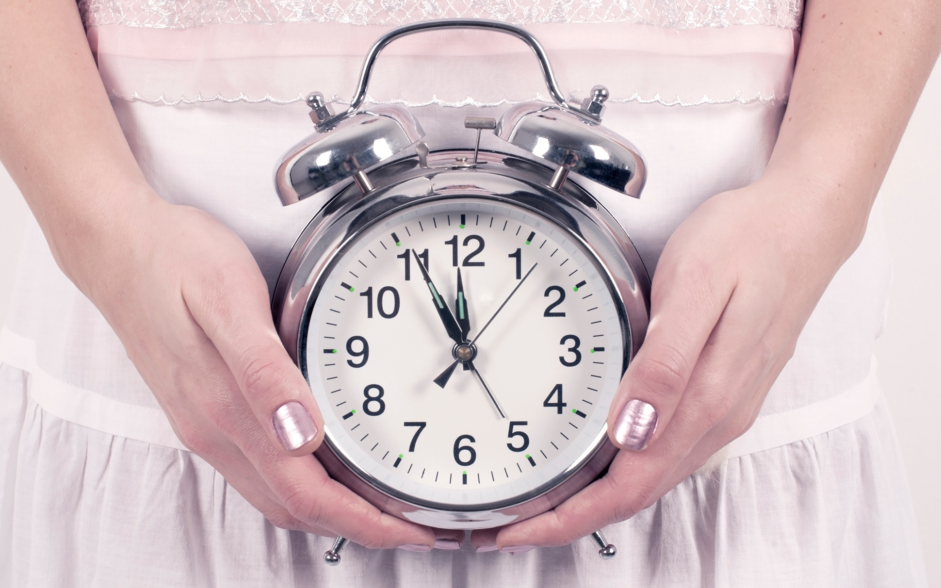 Early menopause: causes, signs, symptoms and treatment