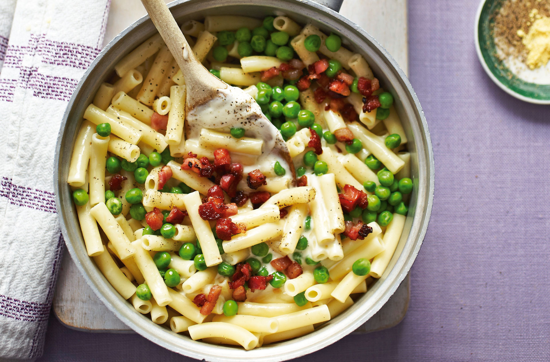 Macaroni Cheese With Peas Dinner Recipes GoodtoKnow