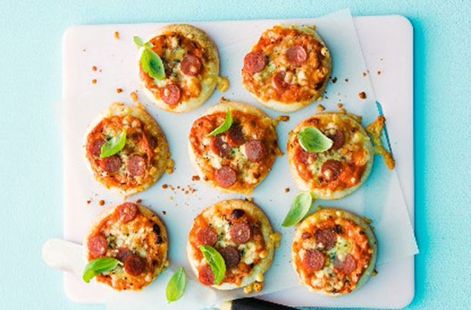 Mini salami pizzas
