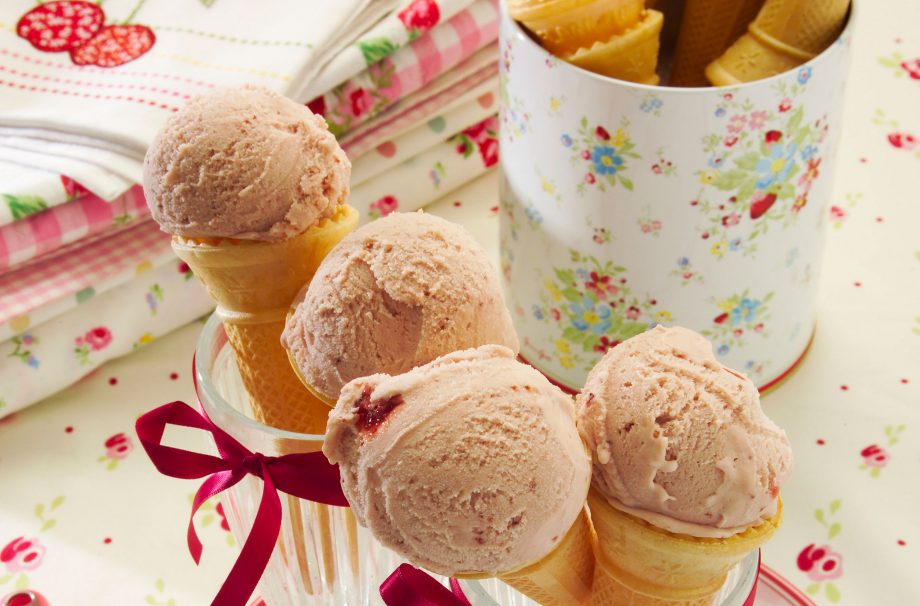 Strawberry ice cream