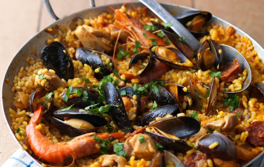 Classic paella